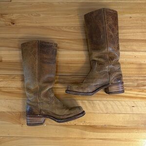 Frye Campus boots